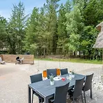 Дом отдыха Batsha - 1-7km From The Sea By Interhome Блаванн