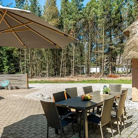 Batsha - 1-7km From The Sea By Interhome Feriehus