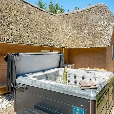 Holiday home Batsha - 1-7km From The Sea By Interhome *