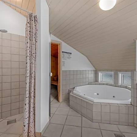 Semesterbostad Batsha - 1-7km From The Sea By Interhome