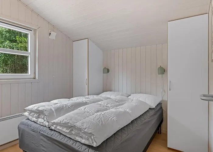 別荘 Batsha - 1-7km From The Sea By Interhome *