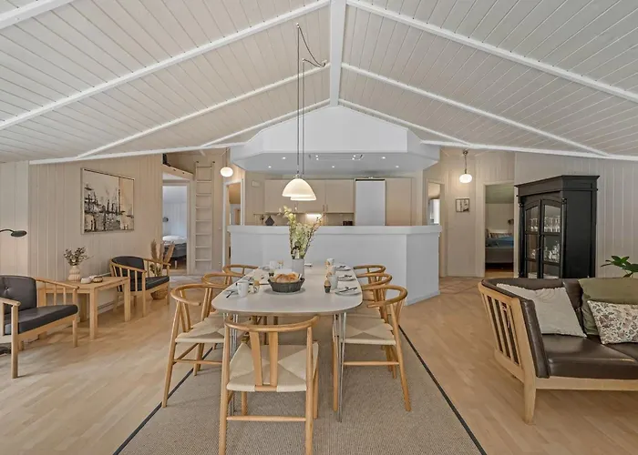 別荘 Batsha - 1-7km From The Sea By Interhome *