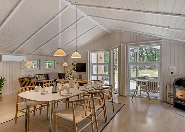 Batsha - 1-7km From The Sea By Interhome 別荘